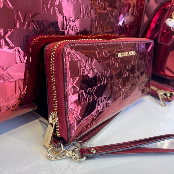 MICHAEL KORS Jet Set Lg Metallic Logo Debossed Continental Wallet Wristlet Phone - Picture 13 of 16